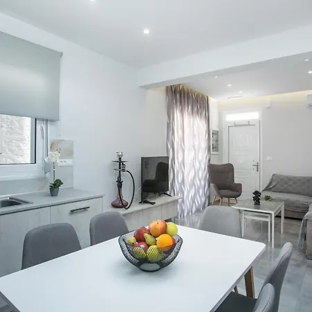 Apartament Casa Antonis - Modern With Jacuzzi Near Faliraki *