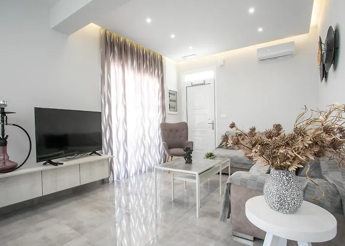 Casa Antonis - Modern With Jacuzzi Near Faliraki