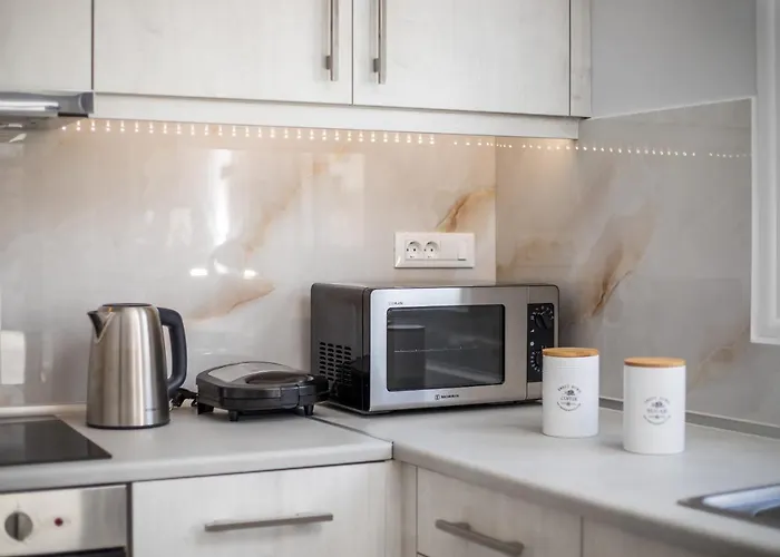 Casa Antonis - Modern With Jacuzzi Near Faliraki شقة