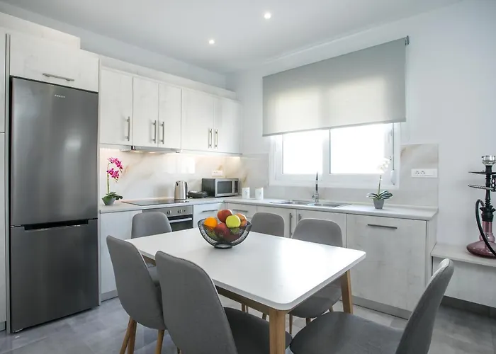 Casa Antonis - Modern With Jacuzzi Near Faliraki Apartman